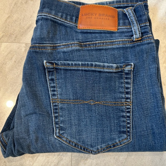 Lucky Jeans 33x30 - Picture 3 of 9